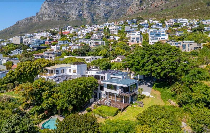 4 Bedroom Property for Sale in Camps Bay Western Cape